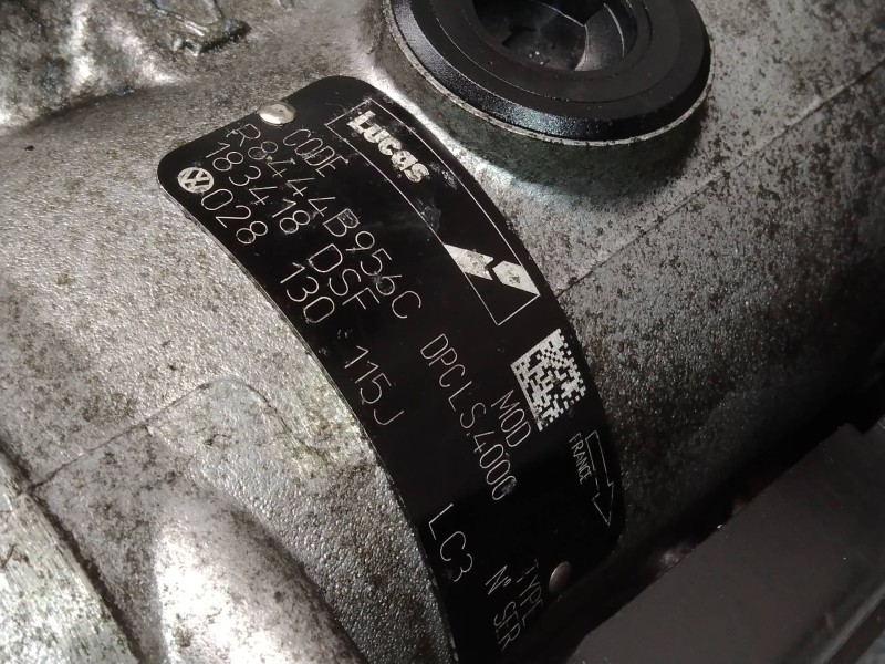 Recambio de bomba inyeccion para volkswagen polo berlina (6n1) concept referencia OEM IAM R8444B956C 028130115J 