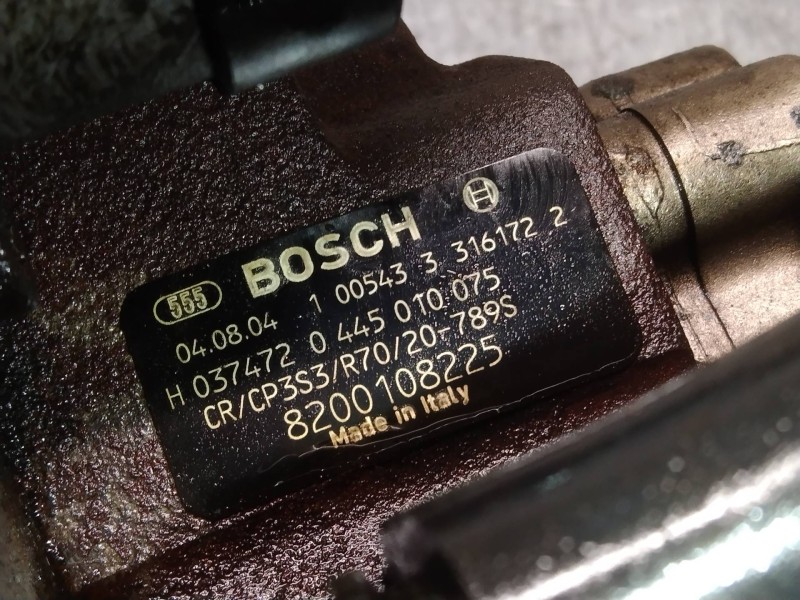 Recambio de bomba inyeccion para renault scenic ii authentique referencia OEM IAM 0445010075 8200108225 