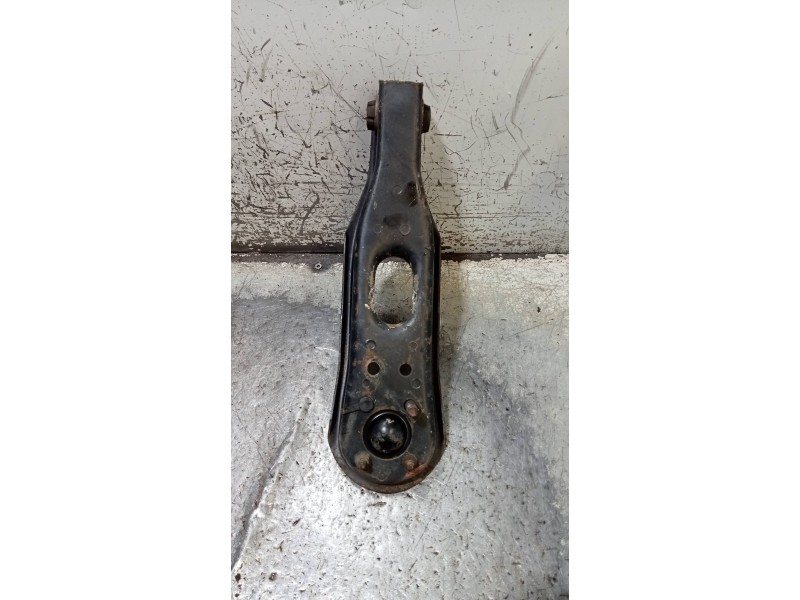 Recambio de brazo suspension superior delantero izquierdo para renault 25 (b29) gtx referencia OEM IAM   