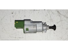 Recambio de modulo electronico para dacia sandero stepway referencia OEM IAM 8200276360