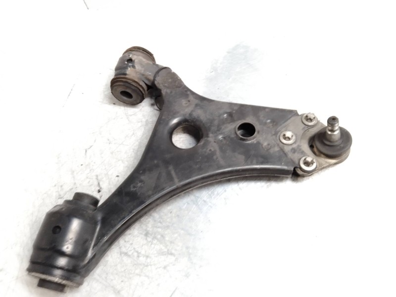 Recambio de brazo suspension inferior delantero izquierdo para mercedes clase b (w245) 180 cdi (245.207) referencia OEM IAM   
