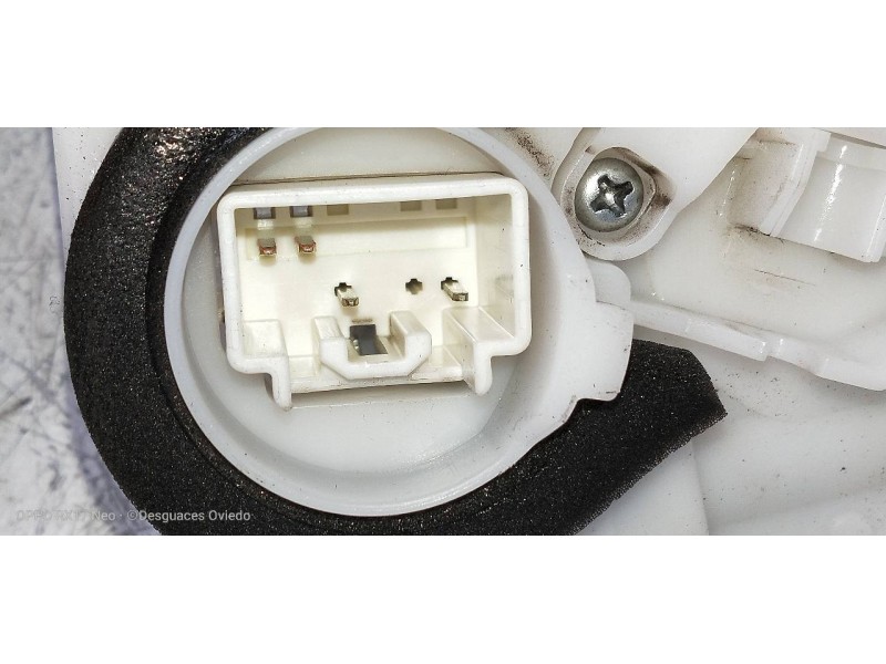 Recambio de motor cierre centralizado delantero derecho para mazda 3 lim. () center-line referencia OEM IAM 6A05B0235  