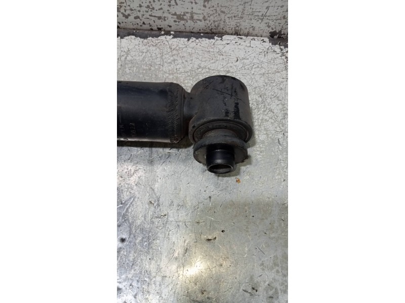 Recambio de amortiguador trasero izquierdo para audi a6 berlina (4f2) 2.0 tfsi referencia OEM IAM 4F0513032H  