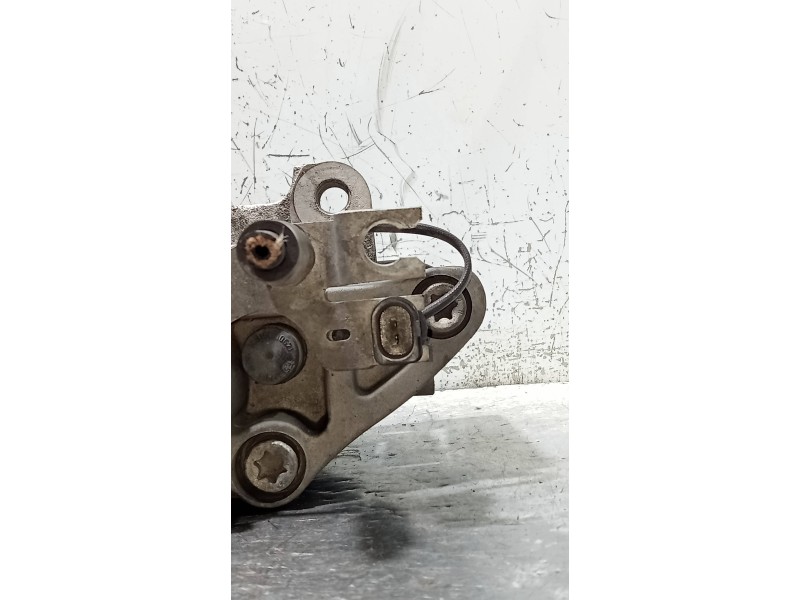Recambio de pinza freno delantera derecha para audi a6 berlina (4f2) 2.0 tfsi referencia OEM IAM   