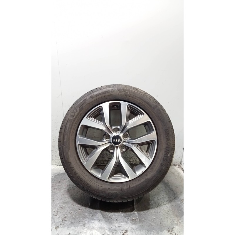Recambio de juego llantas para kia sportage drive 4x2 referencia OEM IAM  CUBIERTAS 225/60/17