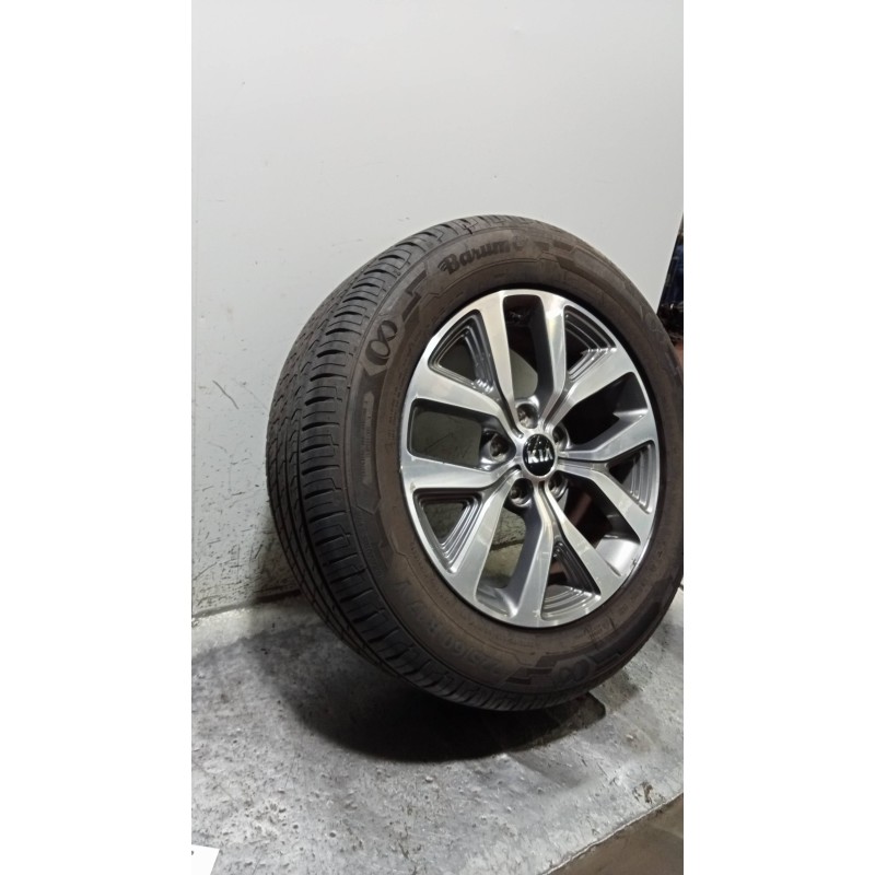 Recambio de juego llantas para kia sportage drive 4x2 referencia OEM IAM  CUBIERTAS 225/60/17