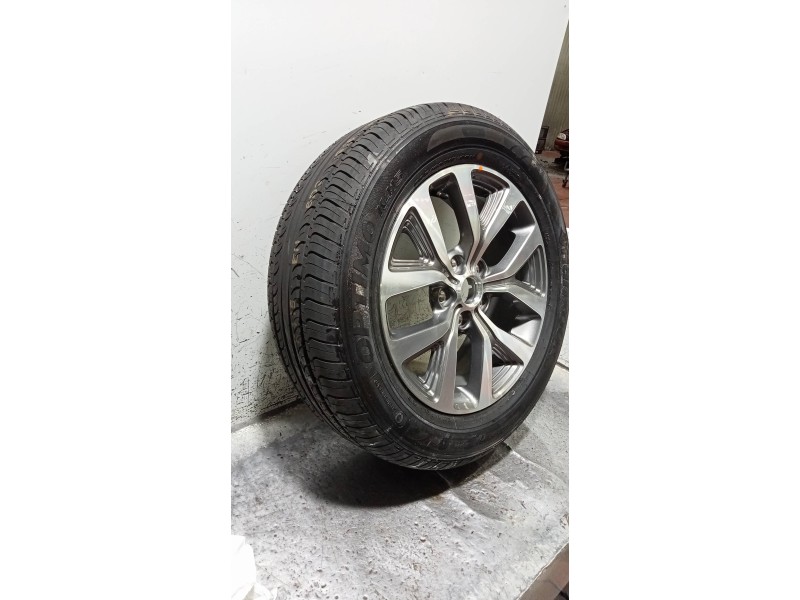 Recambio de juego llantas para kia sportage drive 4x2 referencia OEM IAM  CUBIERTAS 225/60/17