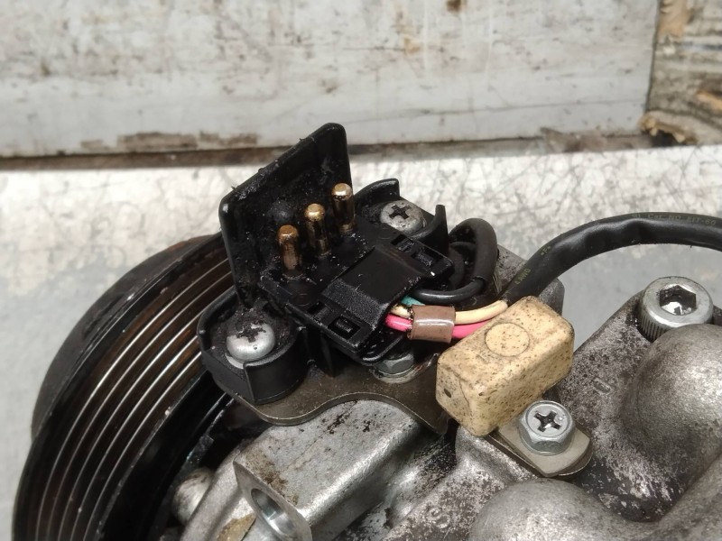 Recambio de compresor aire acondicionado para mercedes clase e (w124) berlina 300 d / e 300 d (124.130) referencia OEM IAM 44720