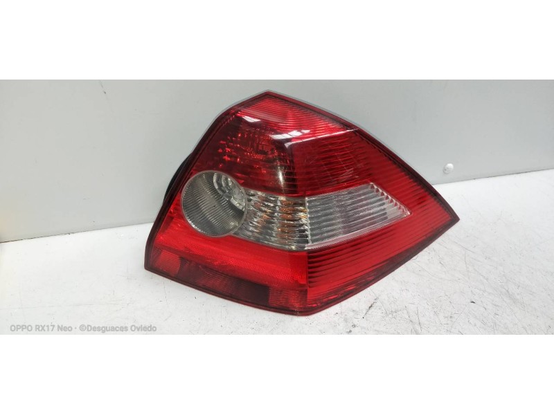 Recambio de piloto trasero derecho para renault megane ii classic berlina confort authentique referencia OEM IAM   
