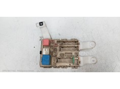Recambio de caja reles / fusibles para toyota auris active referencia OEM IAM 8273002J70A 279411E23 