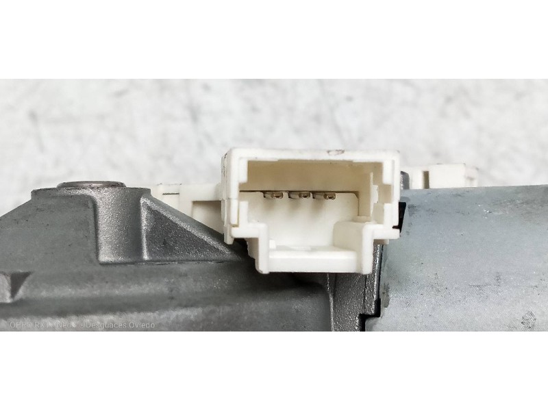 Recambio de motor limpia trasero para citroen c4 coupe collection referencia OEM IAM 53014712  