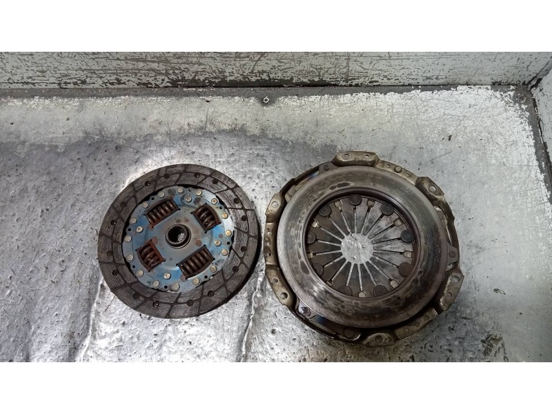 Recambio de kit embrague para honda civic berlina 5 (eu7/8) 1.6i ls referencia OEM IAM   