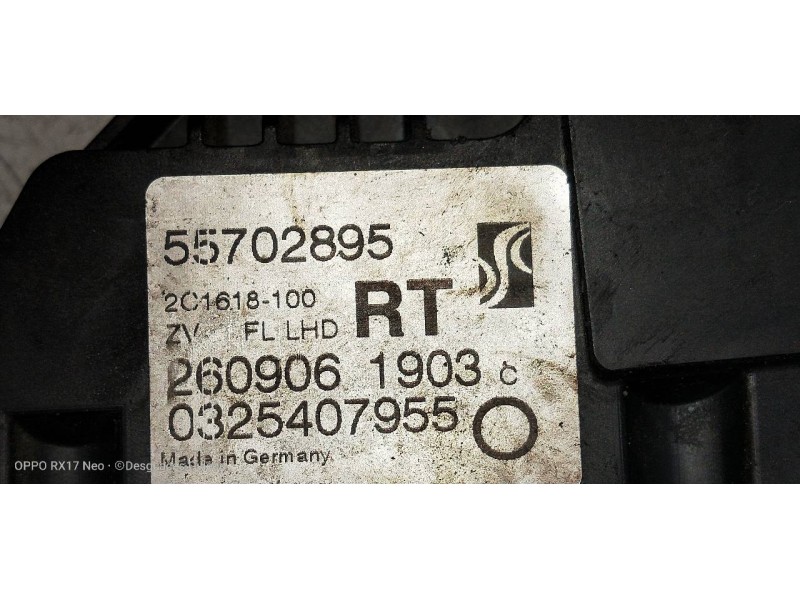 Recambio de motor cierre centralizado delantero izquierdo para opel corsa d cmon referencia OEM IAM 55702895 0325407955 