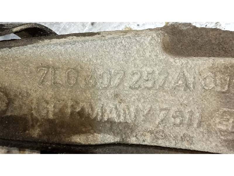 Recambio de mangueta delantera izquierda para audi q7 (4l) 3.0 tdi referencia OEM IAM 7L0407257A  