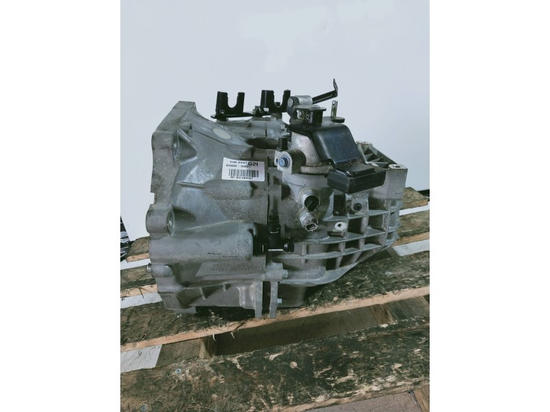 Recambio de caja cambios para ssangyong tivoli crystal 4x2 referencia OEM IAM M1G2I 3102035021 0BS047 6V
