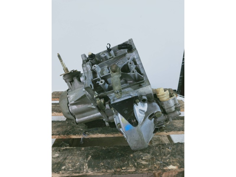 Recambio de caja cambios para peugeot 206 berlina xr referencia OEM IAM 20DM22 2759234 B 5V