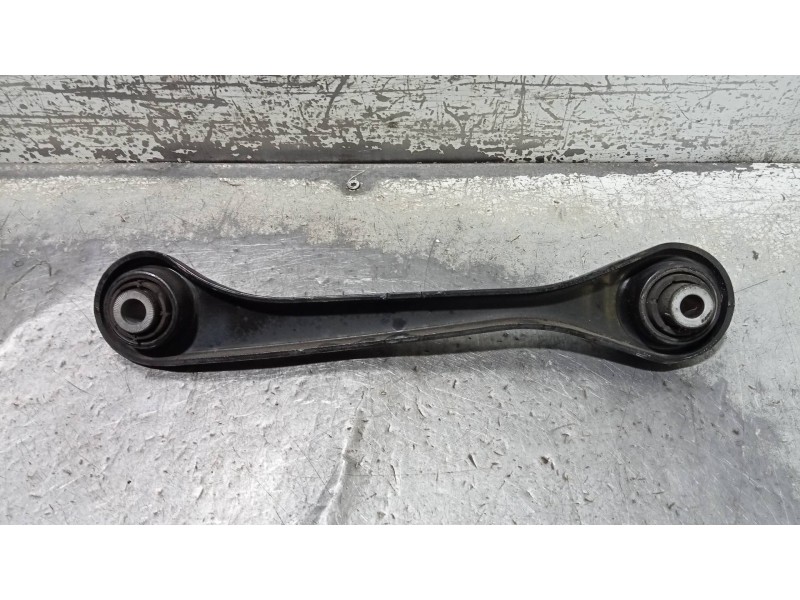 Recambio de brazo suspension superior trasero izquierdo para volkswagen tiguan (5n2) sport 4motion bmt referencia OEM IAM 1K0501