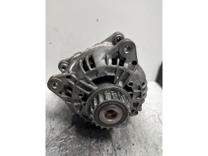 Recambio de alternador para volkswagen t5 transporter/furgoneta 2.5 tdi referencia OEM IAM   