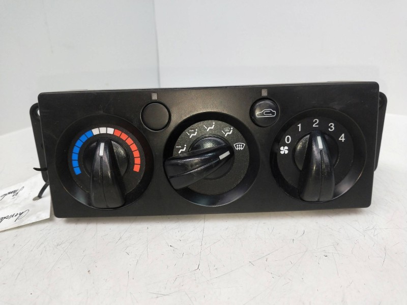 Recambio de mando calefaccion / aire acondicionado para chevrolet nubira wagon 1.6 cat referencia OEM IAM 1L050010  