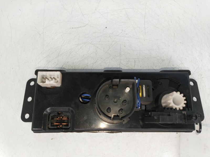Recambio de mando calefaccion / aire acondicionado para chevrolet nubira wagon 1.6 cat referencia OEM IAM 1L050010  