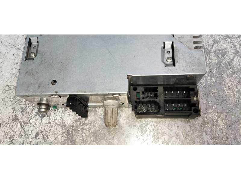 Recambio de sistema audio / radio cd para renault scenic ii authentique referencia OEM IAM 8200633644  