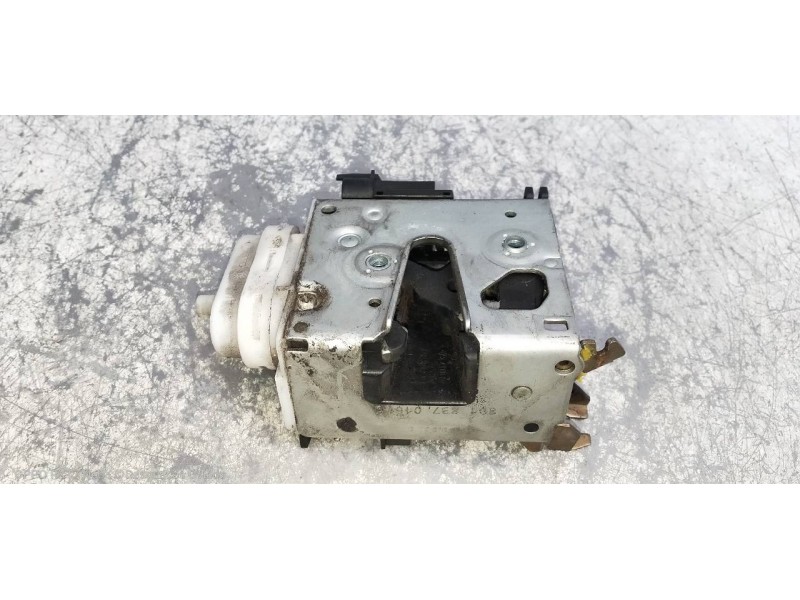 Recambio de motor cierre centralizado delantero derecho para audi a4 berlina (b5) 2.4 referencia OEM IAM 8D1837016F  