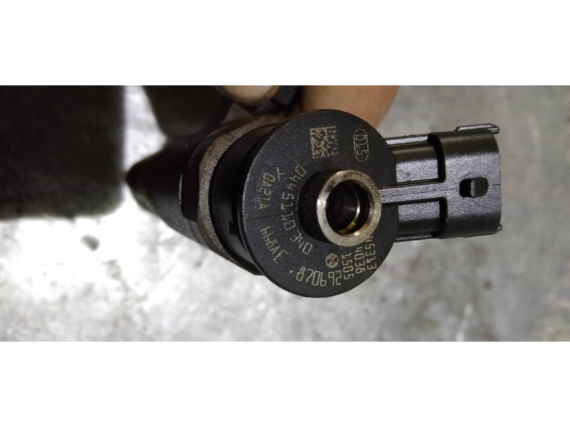 Recambio de inyector para citroen berlingo station wagon seduction referencia OEM IAM 0445110340  