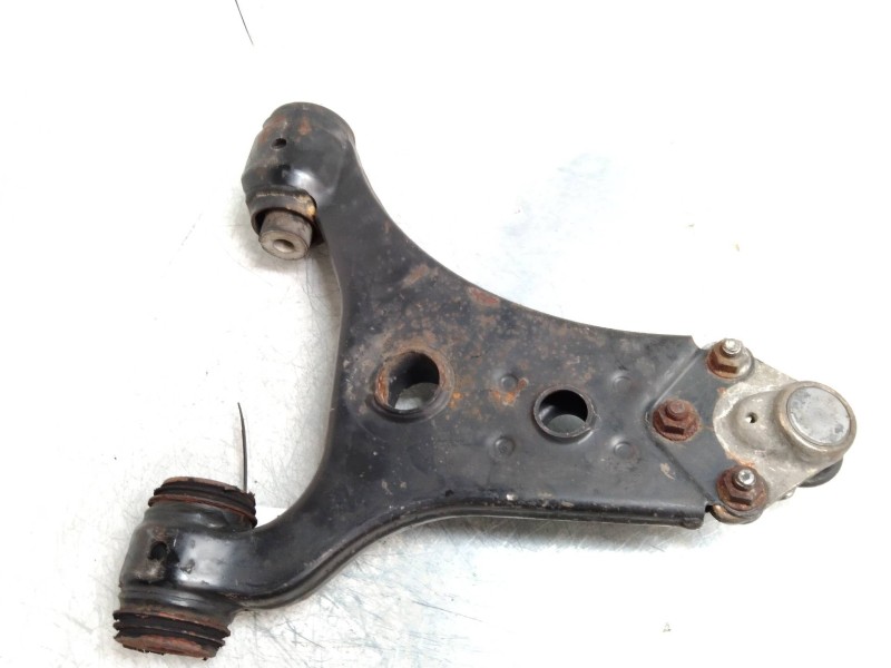 Recambio de brazo suspension inferior delantero izquierdo para mercedes clase b (w245) 2.0 cdi cat referencia OEM IAM   