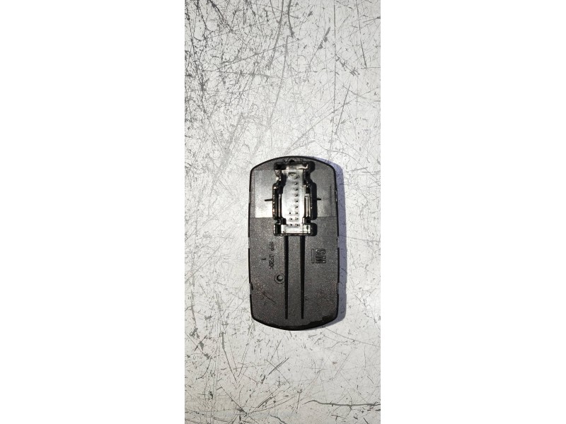 Recambio de mando elevalunas delantero izquierdo para opel corsa d corsavan referencia OEM IAM 13258521AA  