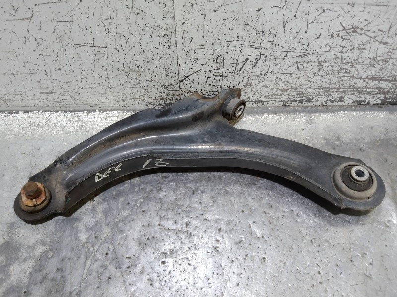 Recambio de brazo suspension inferior delantero izquierdo para renault clio iv business referencia OEM IAM   