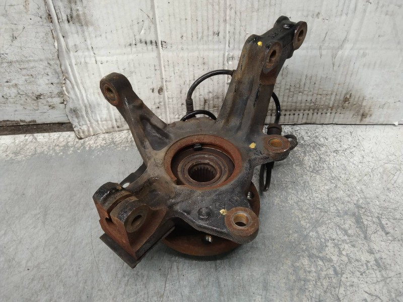 Recambio de mangueta delantera izquierda para renault clio iv business referencia OEM IAM   