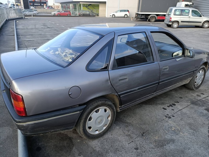 opel vectra a del año 1989