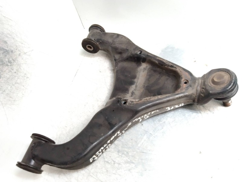 Recambio de brazo suspension inferior delantero izquierdo para mercedes sprinter (w901,w904) caja cerr. 312 d (903.461-462) refe