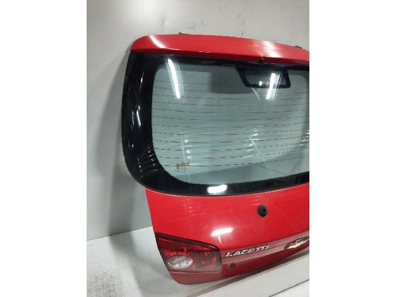 Recambio de porton trasero para chevrolet lacetti se referencia OEM IAM   