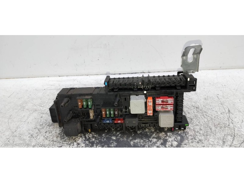 Recambio de caja reles / fusibles para mercedes clase e (w212) lim. e 220 bluetec 4matic (212.011) referencia OEM IAM 2129003822