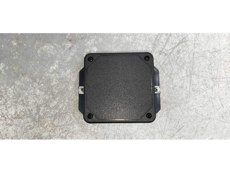 Recambio de modulo electronico para renault zoe bose referencia OEM IAM 243750451R  