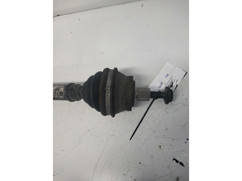 Recambio de transmision delantera izquierda para audi a6 berlina (4b2) 2.8 quattro referencia OEM IAM 4B0407272F L2F 