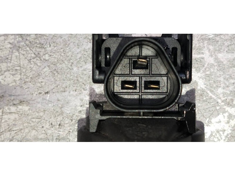 Recambio de bobina encendido para peugeot 207 sport referencia OEM IAM 0221504470  