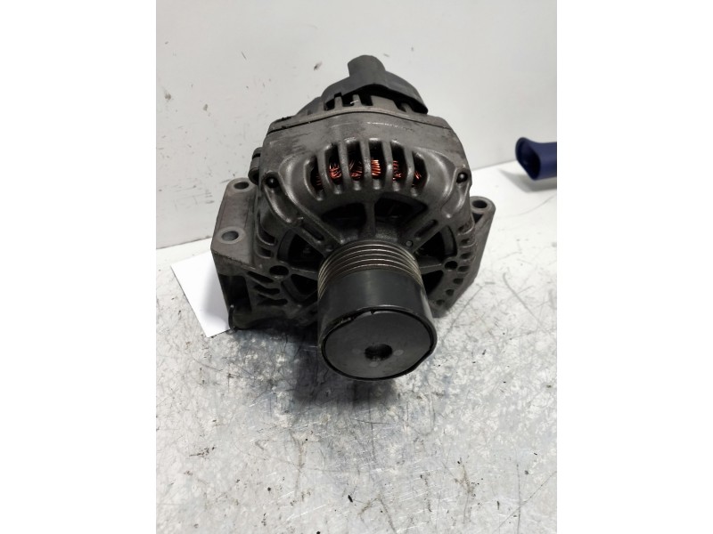 Recambio de alternador para suzuki swift berlina (mz) gl (3-ptas.) referencia OEM IAM 3140085E00000 VALEO 