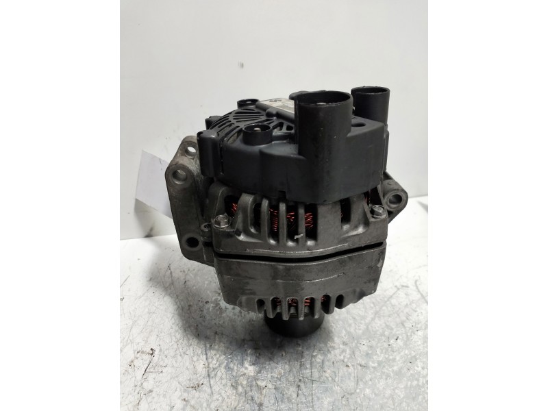 Recambio de alternador para suzuki swift berlina (mz) gl (3-ptas.) referencia OEM IAM 3140085E00000 VALEO 