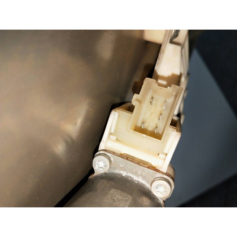 Recambio de elevalunas trasero derecho para mercedes clase c (w204) berlina c 220 cdi blueefficiency (204.002) referencia OEM IA