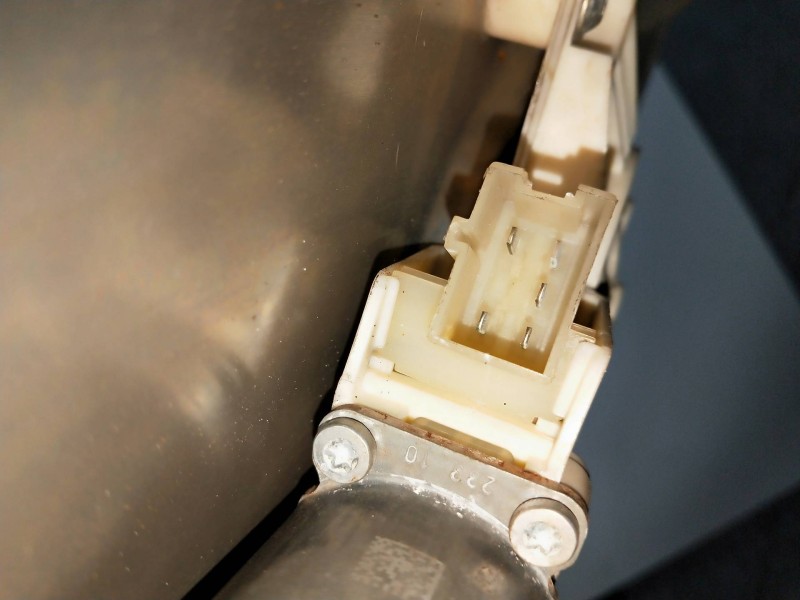 Recambio de elevalunas trasero derecho para mercedes clase c (w204) berlina c 220 cdi blueefficiency (204.002) referencia OEM IA