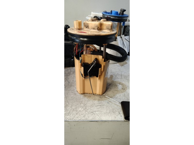 Recambio de bomba combustible para ford fiesta (ccn) trend referencia OEM IAM F1B19H307A  