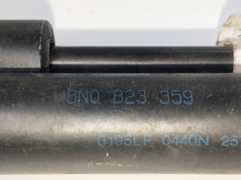 Recambio de amortiguadores capo para audi tt (8n3/8n9) 1.8 20v turbo referencia OEM IAM 8N0823359  