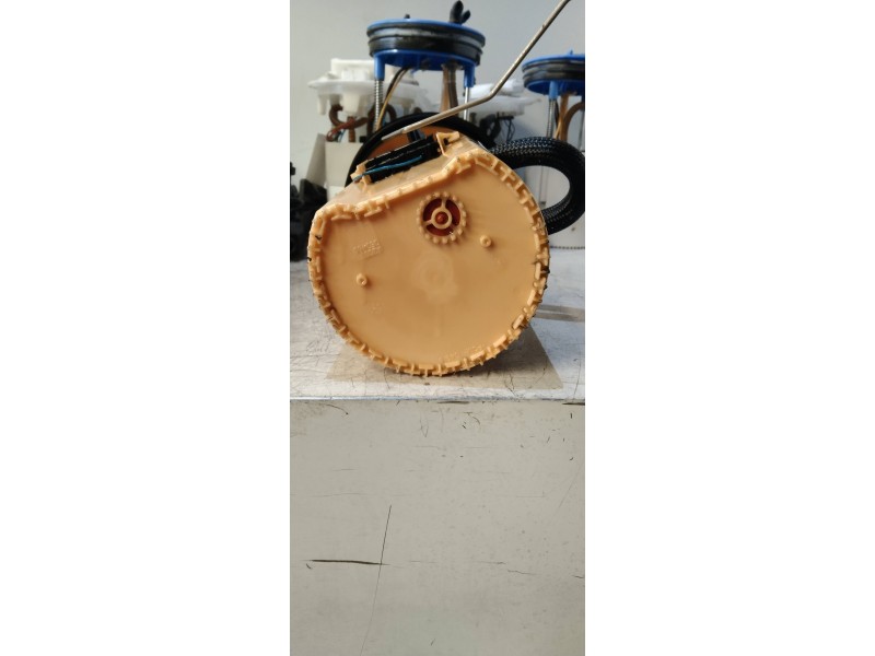 Recambio de bomba combustible para ford fiesta (ccn) trend referencia OEM IAM F1B19H307A  