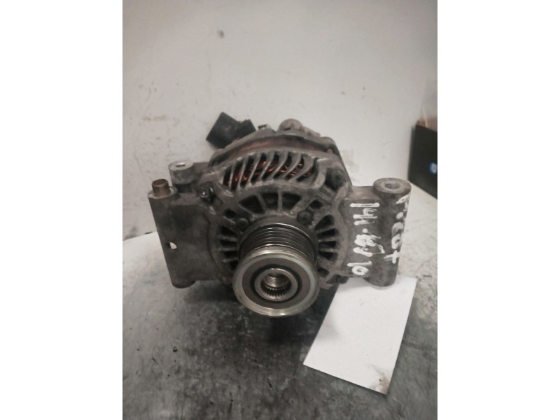 Recambio de alternador para peugeot 207 sport referencia OEM IAM V767695680  