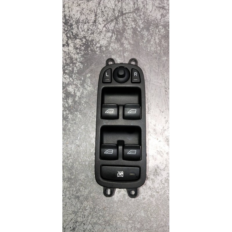 Recambio de mando elevalunas delantero izquierdo para volvo s40 berlina 2.0 d kinetic referencia OEM IAM 30795081 03451700 