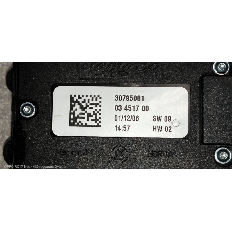 Recambio de mando elevalunas delantero izquierdo para volvo s40 berlina 2.0 d kinetic referencia OEM IAM 30795081 03451700 