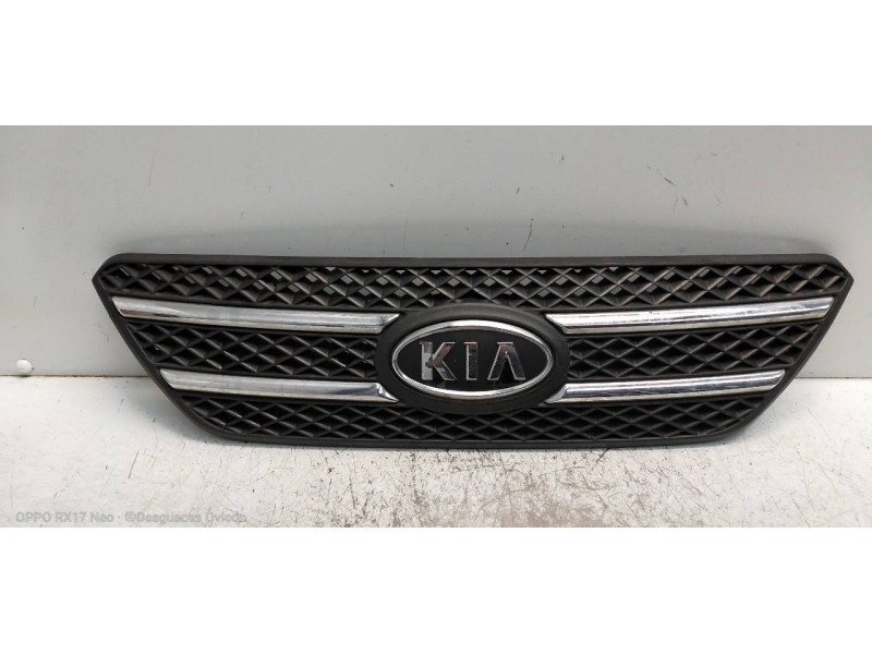 Recambio de rejilla delantera para kia cee´d active referencia OEM IAM 863501000  