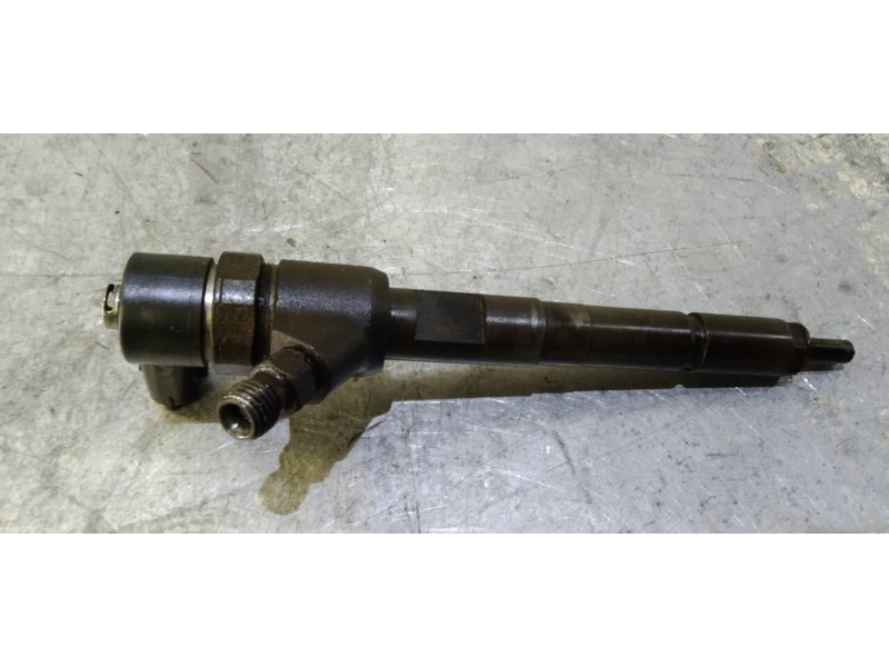 Recambio de inyector para fiat doblo cargo (223) 1.3 jtd referencia OEM IAM 0445110083  